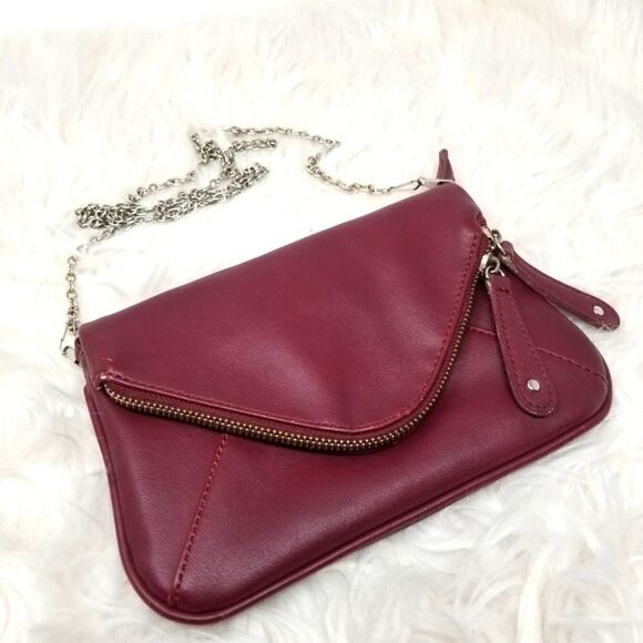 STREET LEVEL BURGANDY CROSSBODY BAG W/CHAIN STRAP - Picture 1 of 9